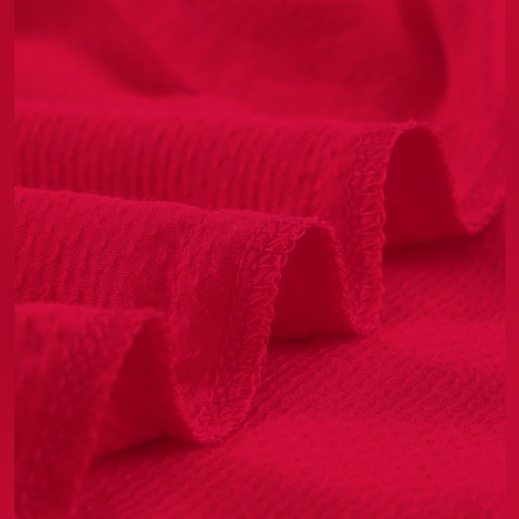 Red Crochet V Neck Slip Tank Top - Picture 10 of 10